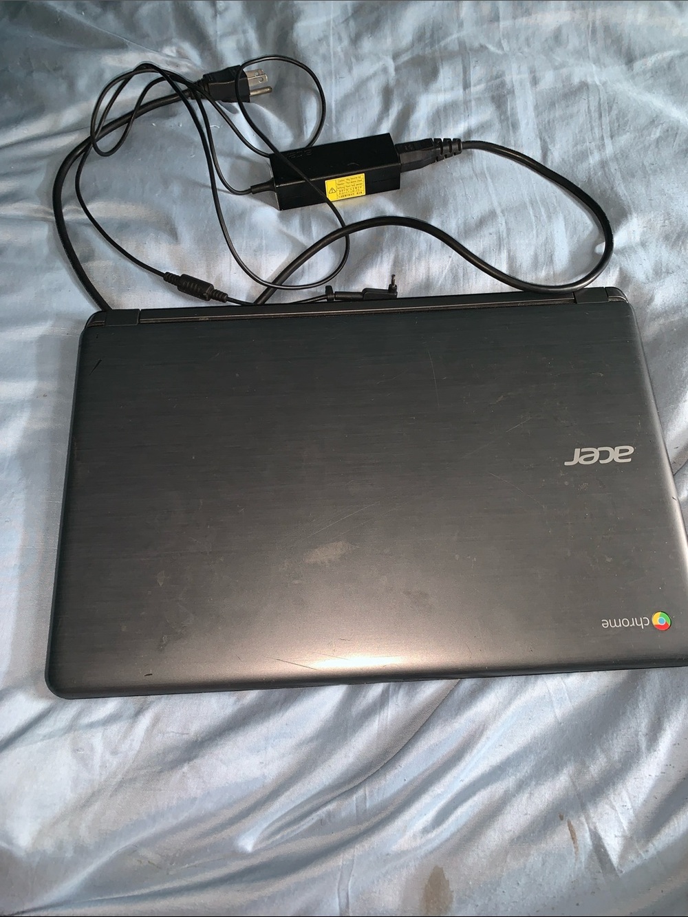 Acer Chromebook Laptop in gray with Charger
